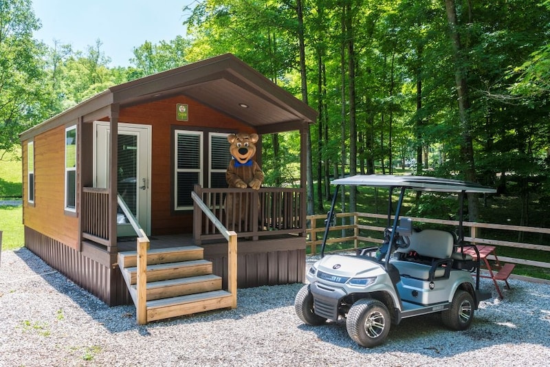 Boo Boo™ 1 Room Cabin-1
